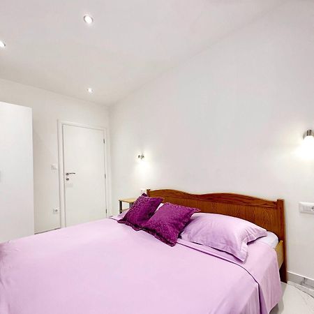Apartments Vini Трогір Екстер'єр фото