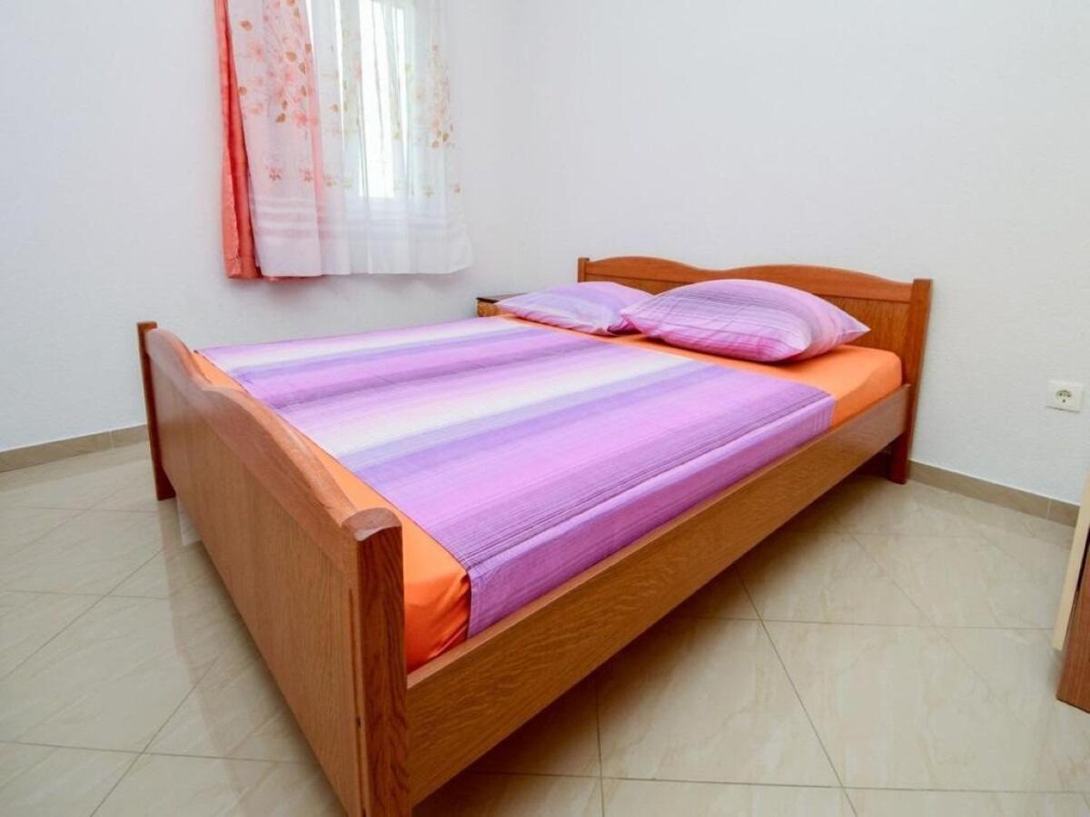 Apartments Vini Трогір Екстер'єр фото