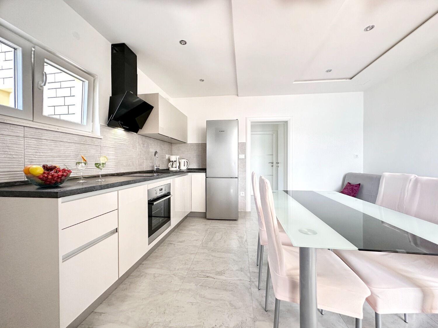 Apartments Vini Трогір Екстер'єр фото