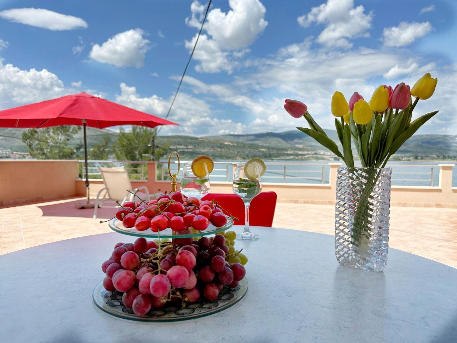 Apartments Vini Трогір Екстер'єр фото