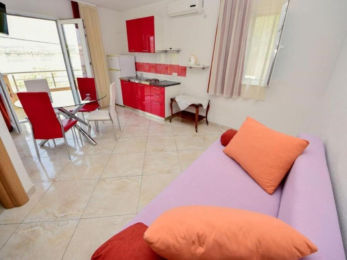 Apartments Vini Трогір Екстер'єр фото