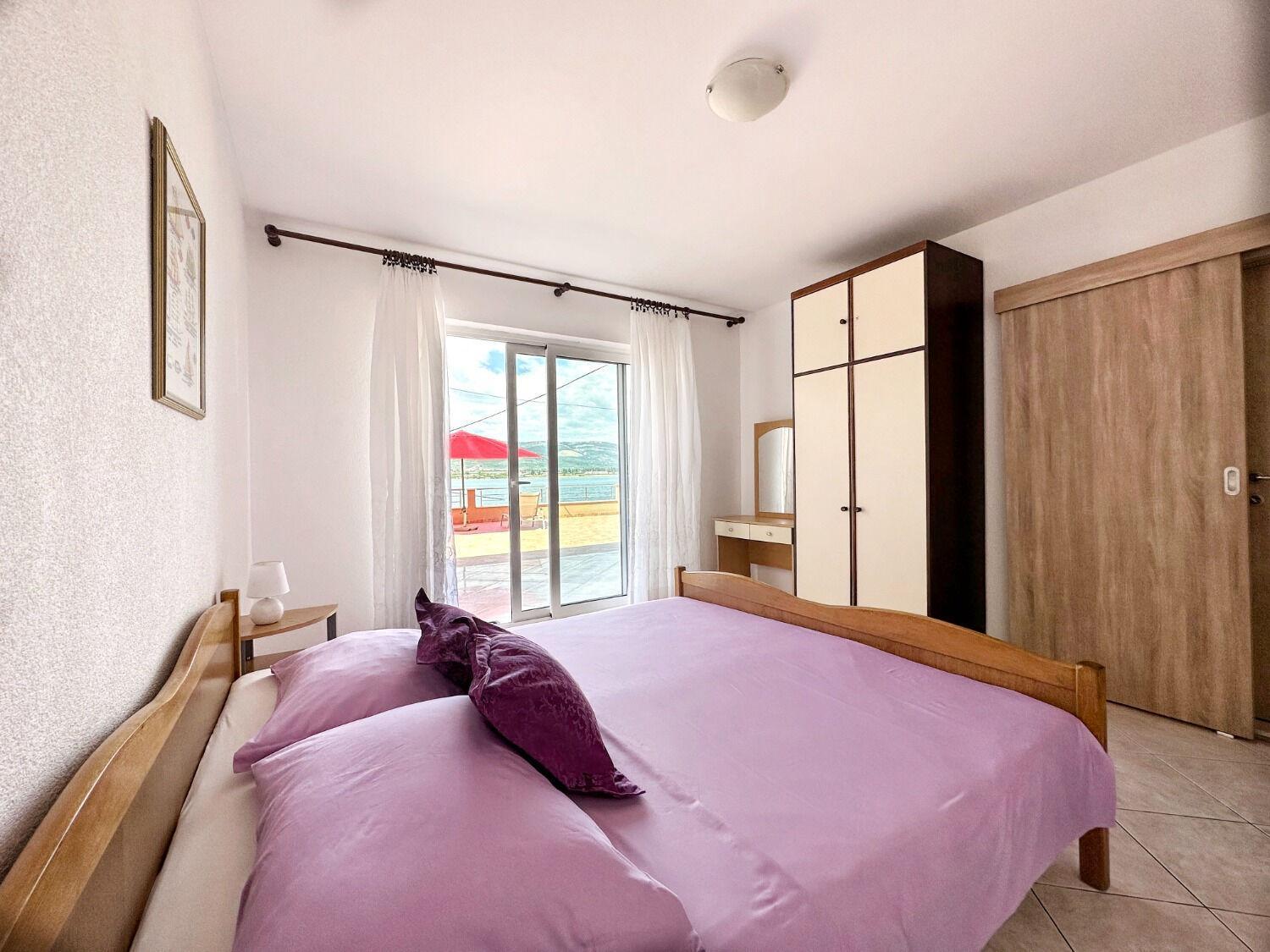 Apartments Vini Трогір Екстер'єр фото