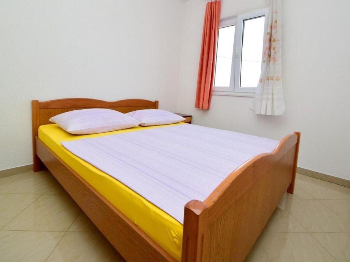 Apartments Vini Трогір Екстер'єр фото