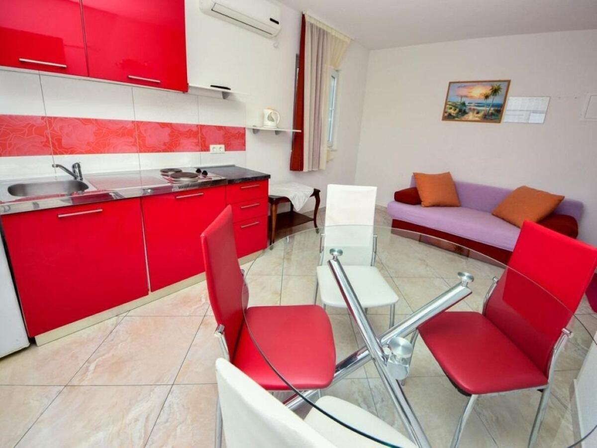Apartments Vini Трогір Екстер'єр фото