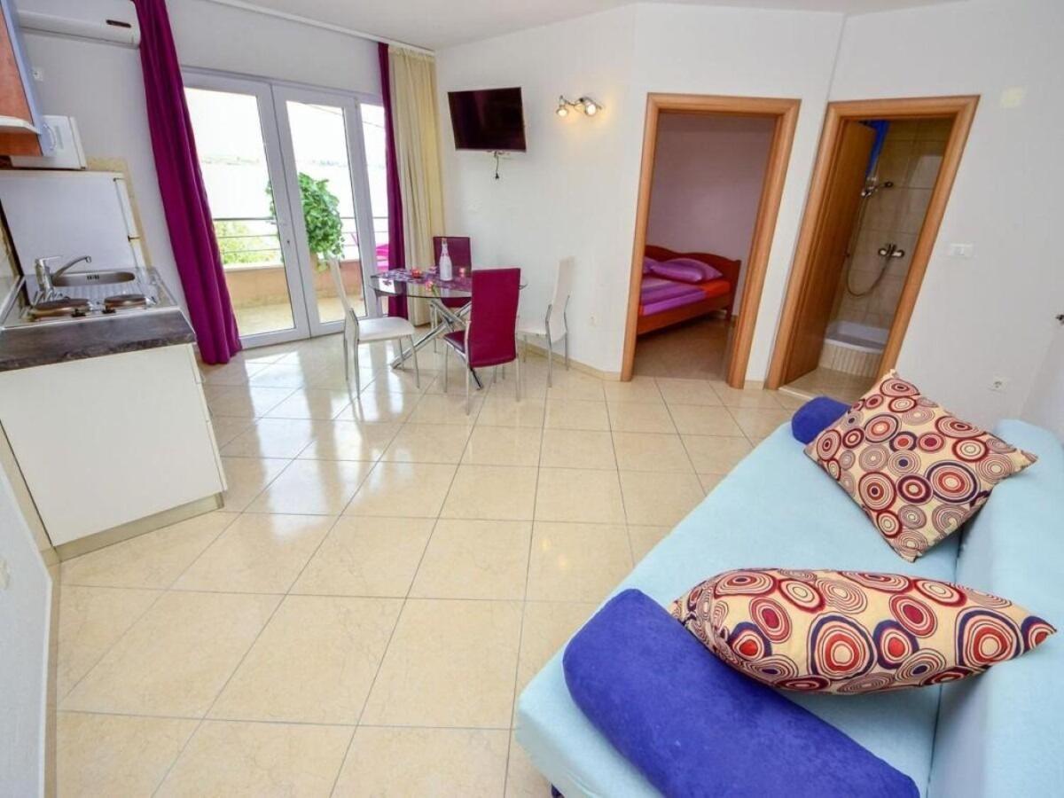 Apartments Vini Трогір Екстер'єр фото