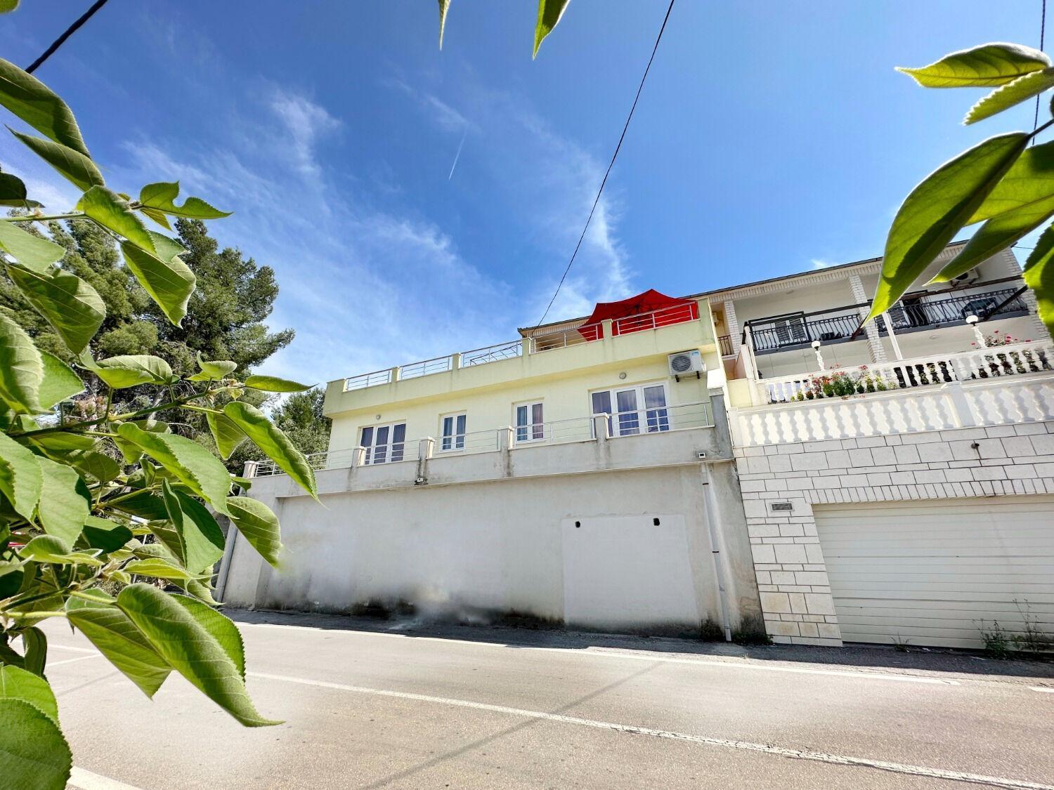 Apartments Vini Трогір Екстер'єр фото